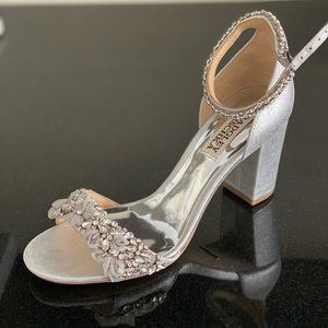 Silver Badgley Mischka Block Heels Never Worn Size 6.5